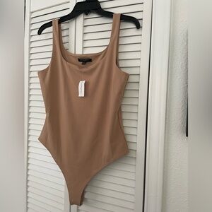Banana republic basic nude scoop neck  body suit size medium